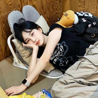 雾中的女孩